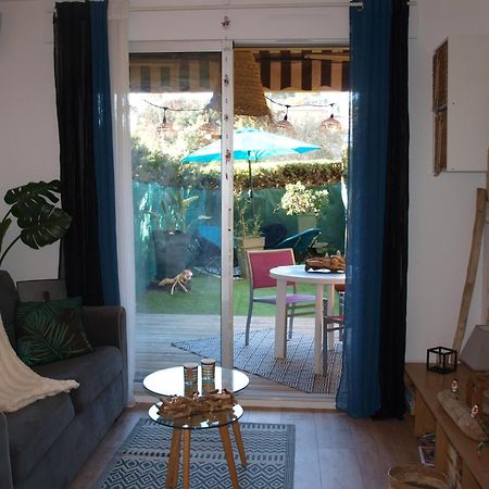 Studio Le Mistral Saint-Raphaël 外观 照片